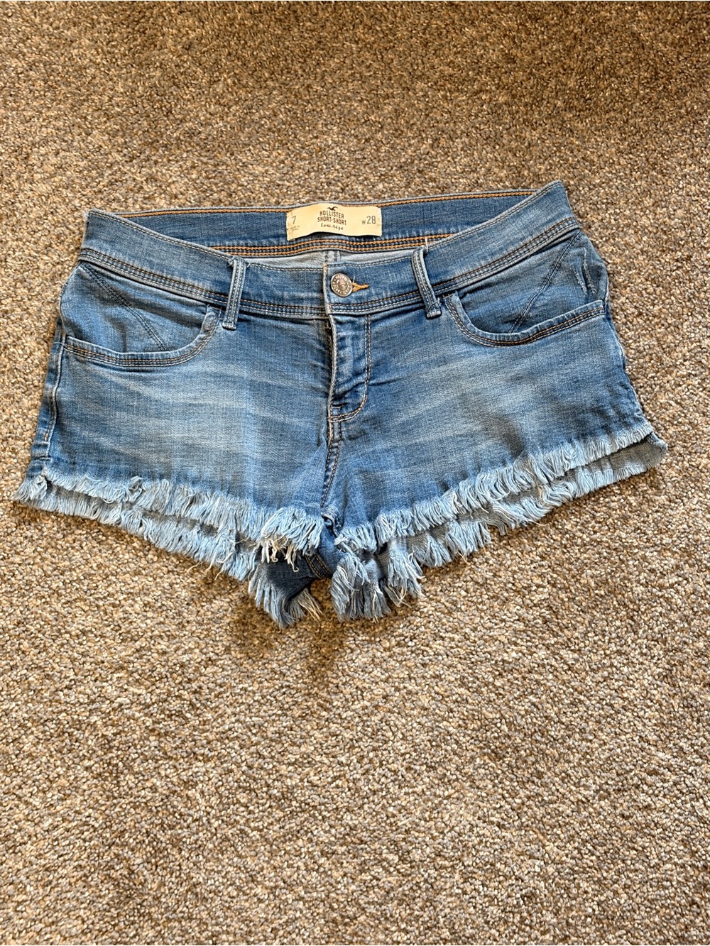 HOLLISTER
Frayed Hem Light Blue Denim Shorts - Women's